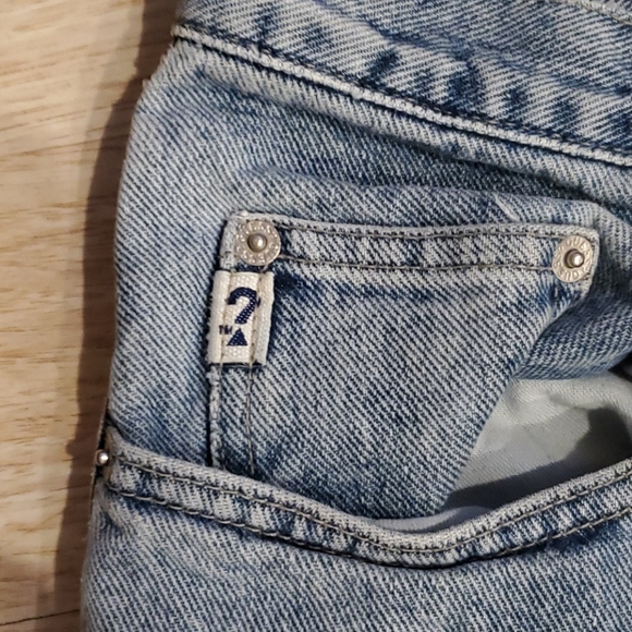 GUESS JEANS 👖❤️ - Picture 4 of 13